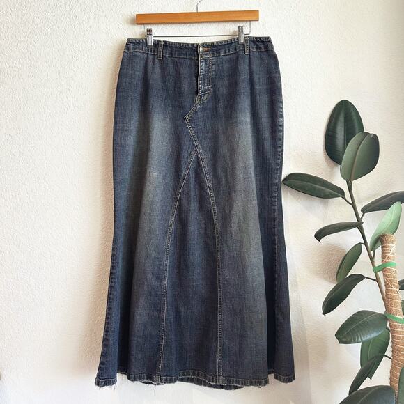 VTG Y2K Jeanology Maxi Denim Skirt SZ 12 Flare Mermaid Grunge Festival Low-Rise - Picture 1 of 9